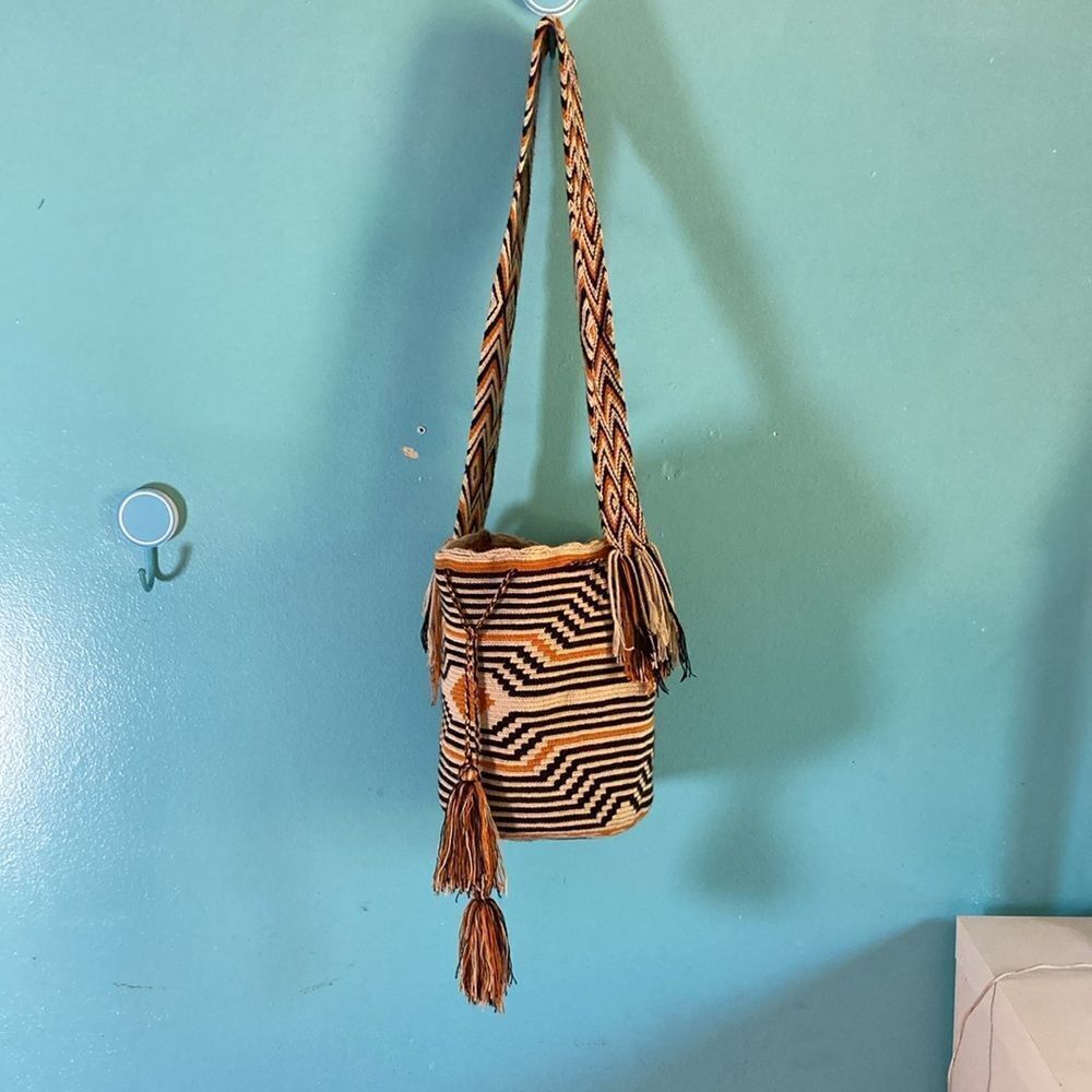 Wayuu Mochila Bag Tribal Themed Bucket Purse Perfect for Beach Summer Pool - Picture 3 of 13